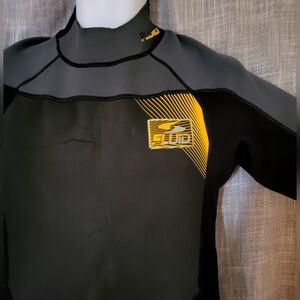 Wetsuit Mens LARGE  Fluid Shortie Swimsuit Black Yellow
